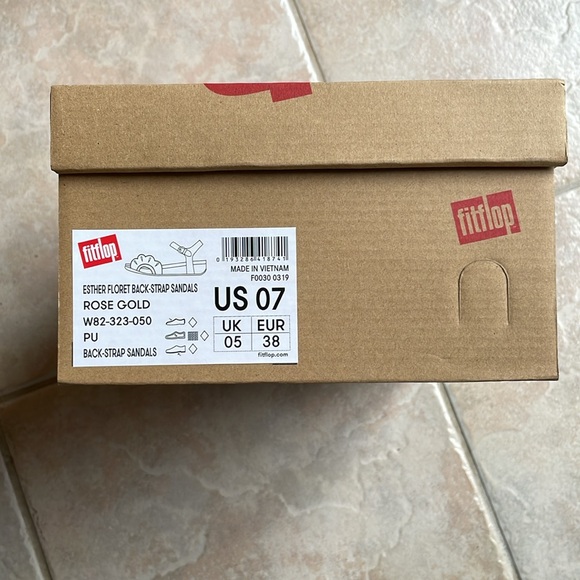 Fitflop Esther Floret Back-Strap Sandals - Picture 4 of 4